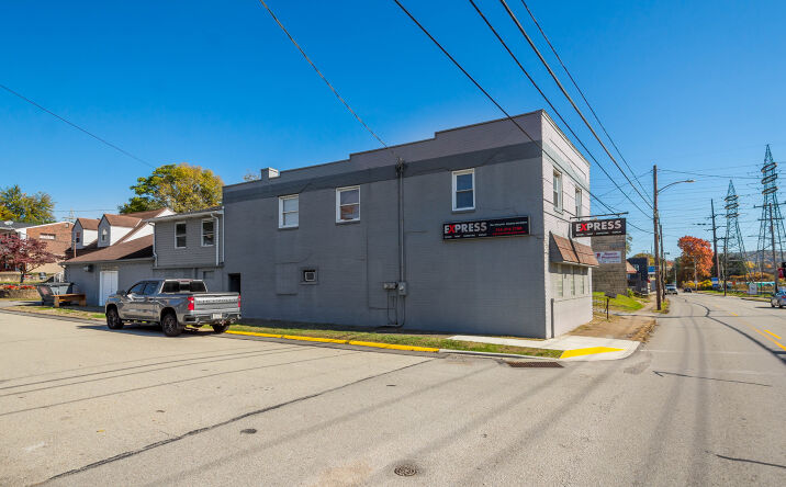 Pictures of Industrial, Office, Retail property located at 1801 Pittsburgh St, Cheswick, PA 15024 for comps - image #1
