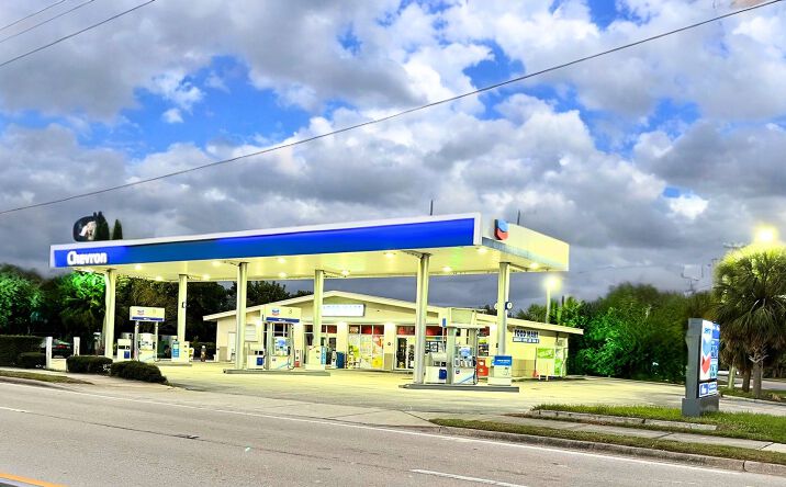 Pictures of Retail property located at 1904 S Patrick Dr, Satellite Beach, FL 32937 for sales - image #1