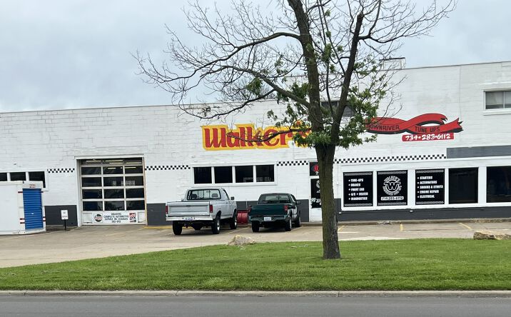Pictures of Mixed Use property located at 2121 Ford Ave, Wyandotte, MI 48192 for sales - image #1