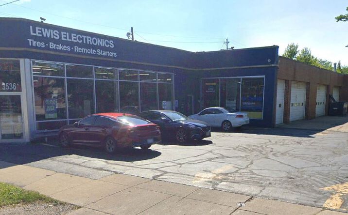 Pictures of Retail property located at 3536 Lee Rd, Shaker Heights, OH 44120 for sales - image #1