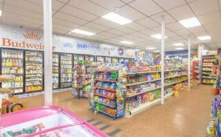 Pictures of Retail property located at 851 W Gardena Blvd, Gardena, CA 90247 for sales - image #1