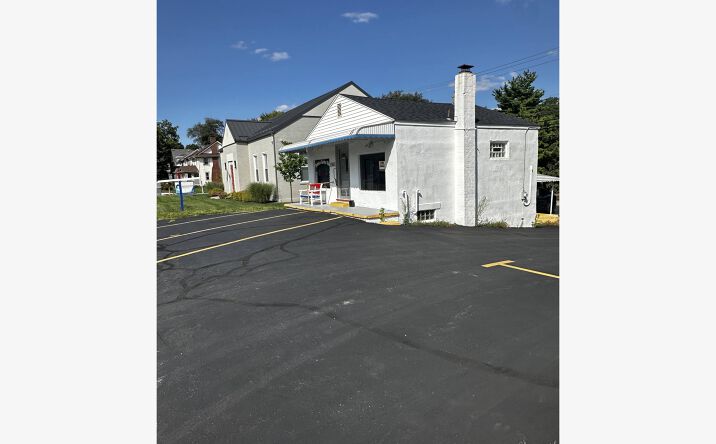 Pictures of Office, Retail property located at 2366 S Dixie Dr, Dayton, OH 45409 for sales - image #1