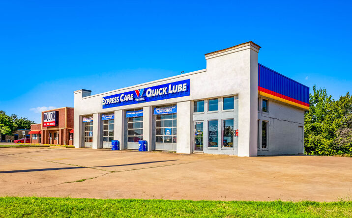 Pictures of Retail property located at 12029 North MacArthur Boulevard, Oklahoma City, OK 73162 for sales - image #1