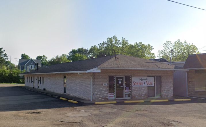 Pictures of Retail property located at 3154 Lincoln Wy NW, Massillon, OH 44647 for sales - image #1