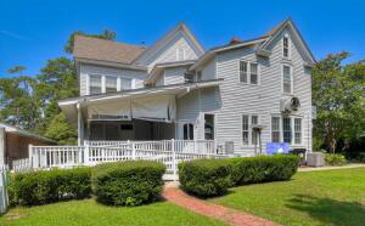 Pictures of Business for Sale, Retail property located at 120 Chesterfield Street, Aiken, SC 29801 for sales - image #1