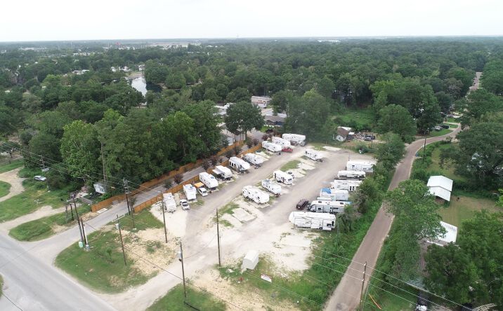 Pictures of Mobile Home Park property located at 22835 Ford Rd, Porter, TX 77365 for sales - image #1