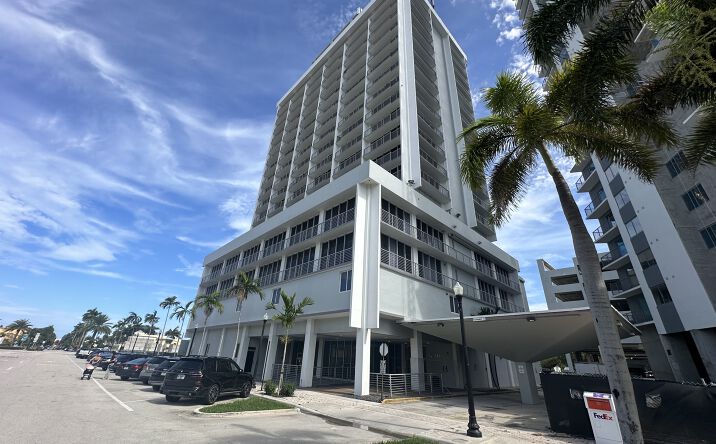 Pictures of Mixed Use, Office property located at 1720 Harrison St #17E-F, Hollywood, FL 33020 for sales - image #1