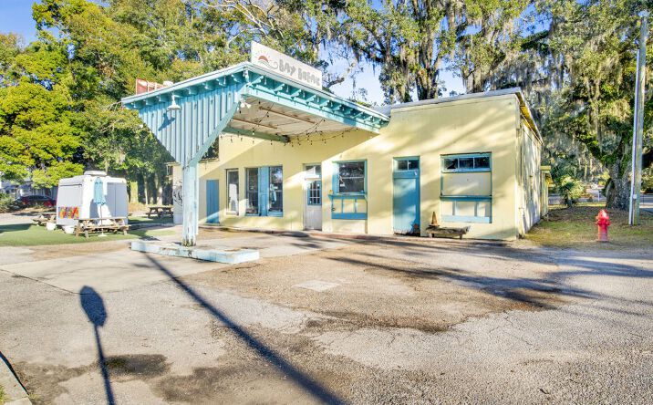 Pictures of Retail, Mixed Use, Land property located at 369 S Mobile St, Fairhope, AL 36532 for sales - image #1