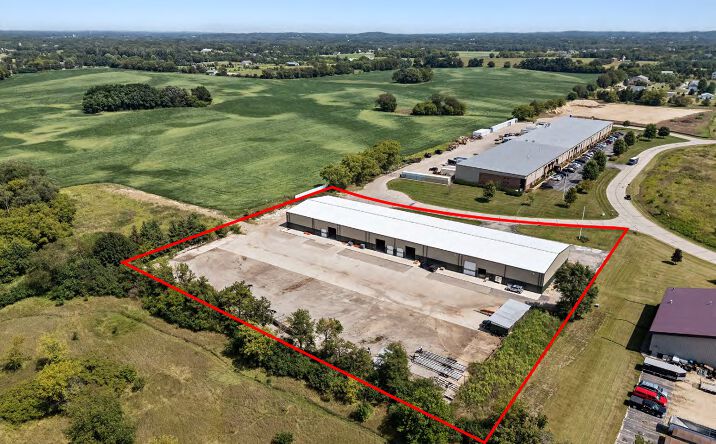 Pictures of Industrial property located at W357 S8715 Chapman Ln, Eagle, WI 53119 for sales - image #1