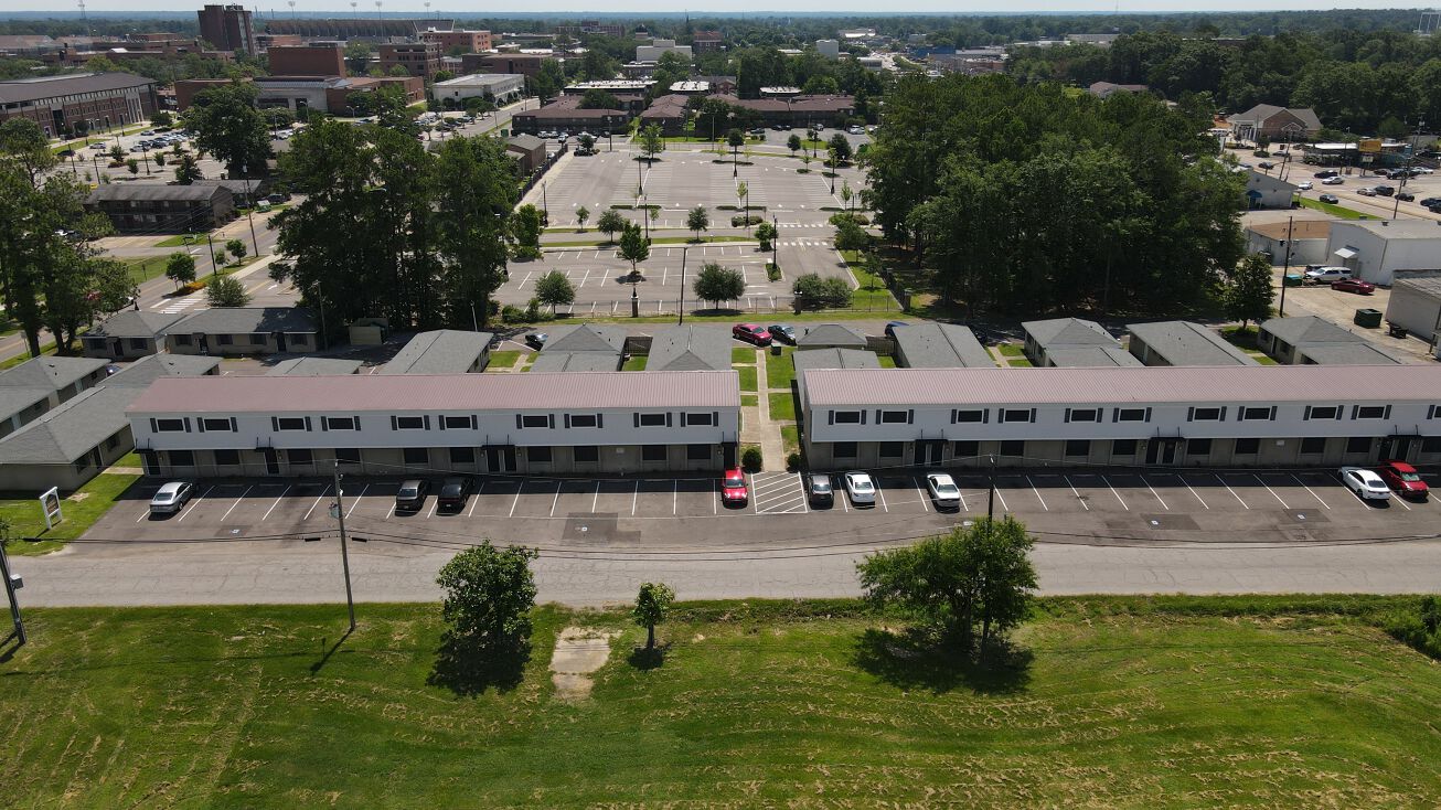 Pictures of Multifamily property located at 119 N 35th Ave, Hattiesburg, MS 39401 for sales - image #1