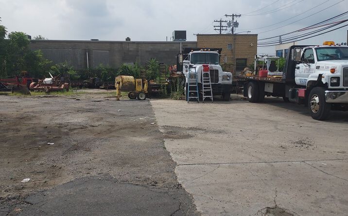 Pictures of Industrial property located at 10 Nassau Terminal Rd, North New Hyde Park, NY 11040 for sales - image #1