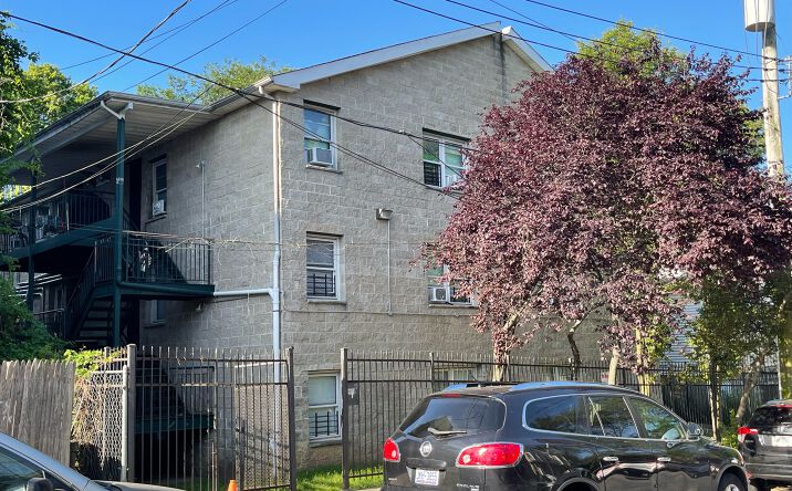 Pictures of Multifamily property located at 150 Hendricks Ave, Staten Island, NY 10301 for sales - image #1
