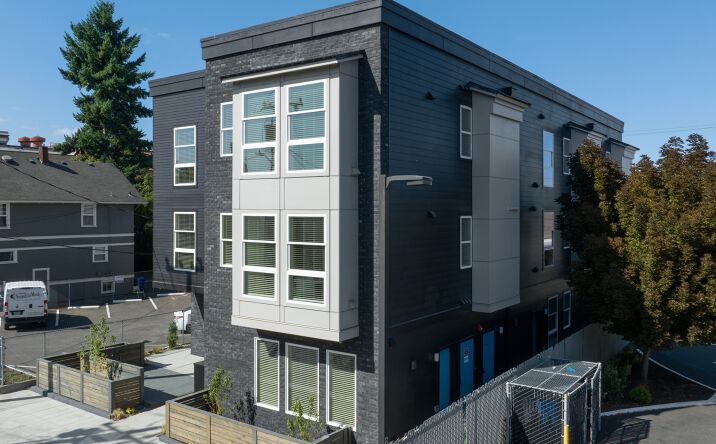 Pictures of Multifamily property located at 3757 SE Clay St, Portland, OR 97214 for sales - image #1