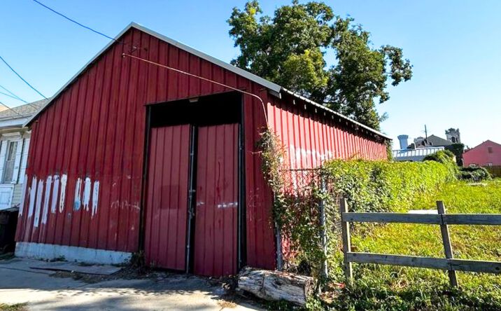 image of property at 2213 WASHINGTON AVE New Orleans LA 70113