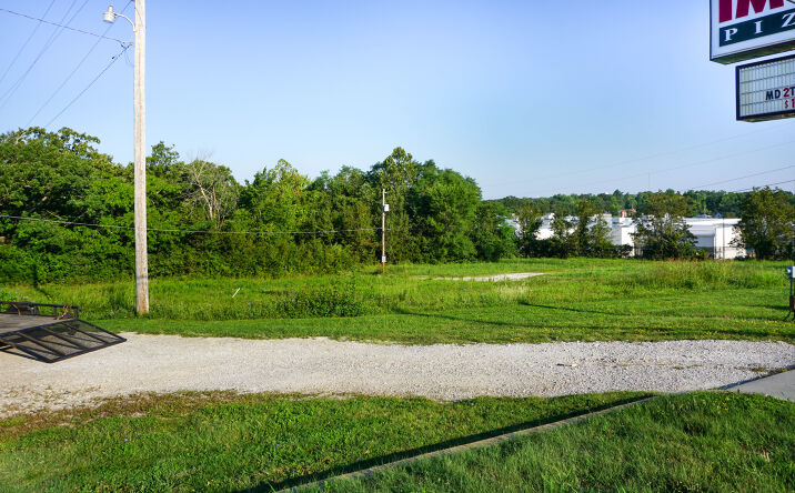 Pictures of Land property located at 626 S Bishop Ave, Rolla, MO 65401 for sales - image #1