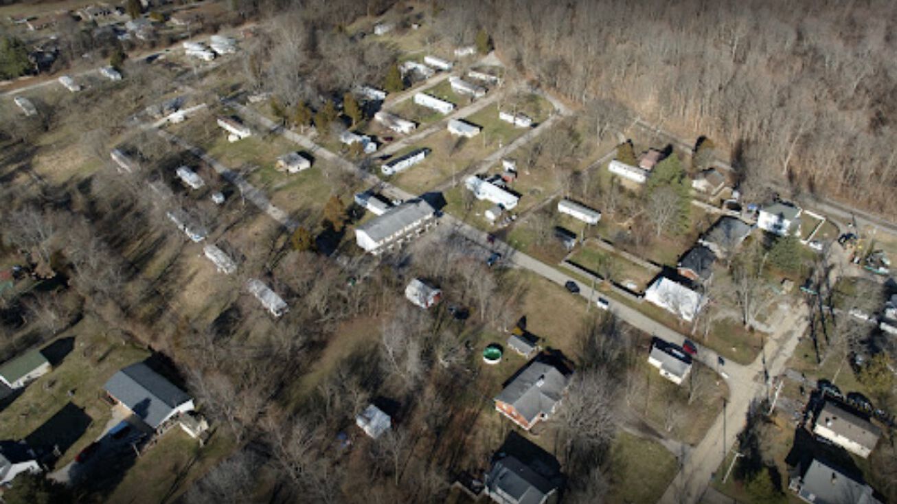 106 E Rd, Muldraugh, KY 40155