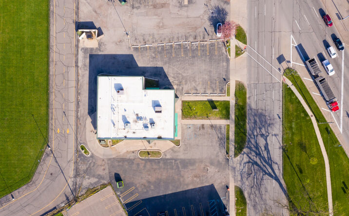 Pictures of Retail property located at 27695 Grand River Ave, Livonia, MI 48152 for sales - image #1