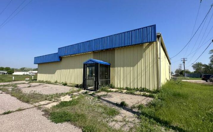 Pictures of Office property located at 316 E Hwy 20, O'Neill, NE 68763 for sales - image #1