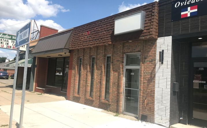 Pictures of Retail, Office property located at 3723 Fort St, Lincoln Park, MI 48146 for sales - image #1