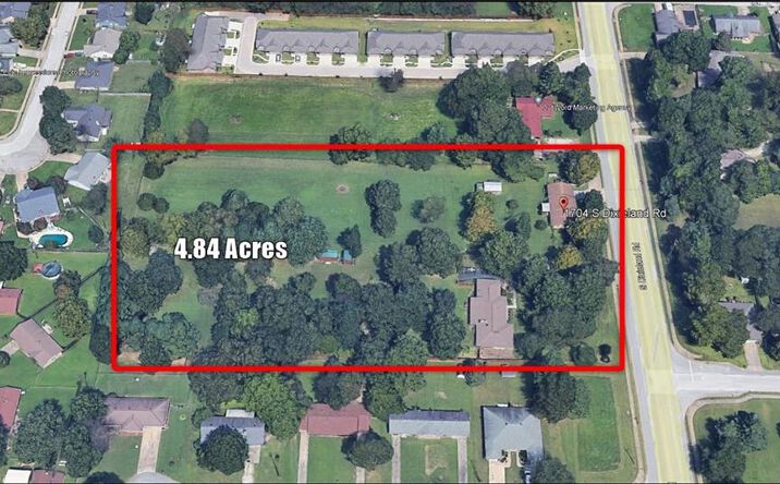 Pictures of Multifamily property located at 1704 & 1710 S Dixieland Road, Rogers, AR 72758 for sales - image #1
