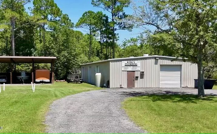 Pictures of Industrial property located at 1701 Bluff Road, Apalachicola, FL 32320 for sales - image #1