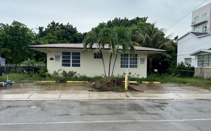 Pictures of Multifamily property located at 800 NE 85th St, Miami, FL 33138 for sales - image #1