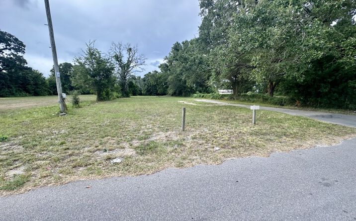 Pictures of Land property located at 337 Bayview, Biloxi, MS 39532 for sales - image #1