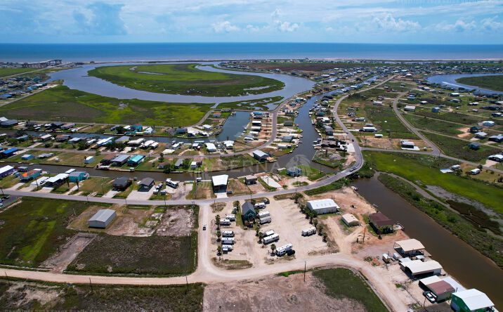Pictures of Business for Sale, Hospitality, Mobile Home Park, Special Purpose property located at 399 County Rd 201, Bay City, TX 77414 for sales - image #1