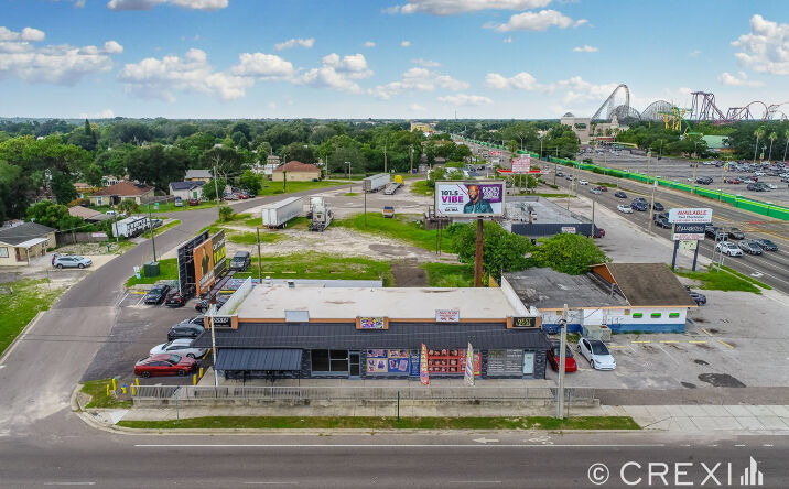 Pictures of Retail property located at 9002 N 40th St, Tampa, FL 33604 for comps - image #1