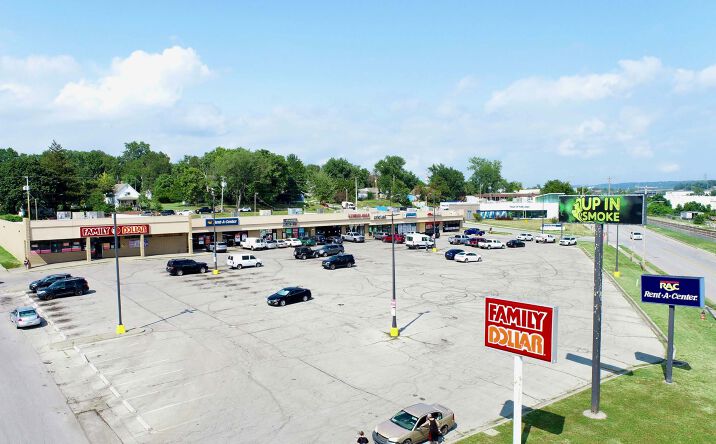 Pictures of Retail property located at 5900 Wilson Ave, Kansas City, MO 64123 for sales - image #1