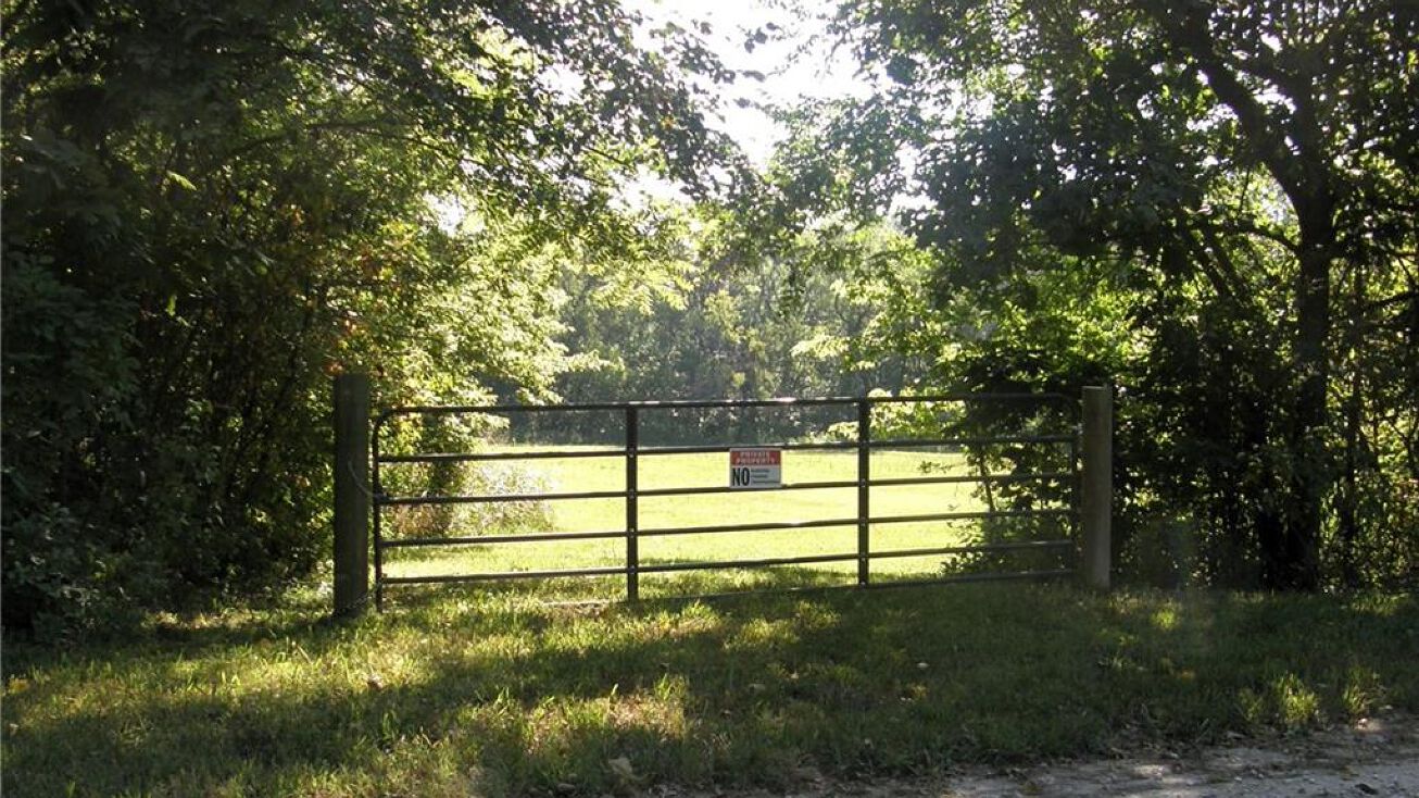 00 2300 Road E, Eudora, KS 66049