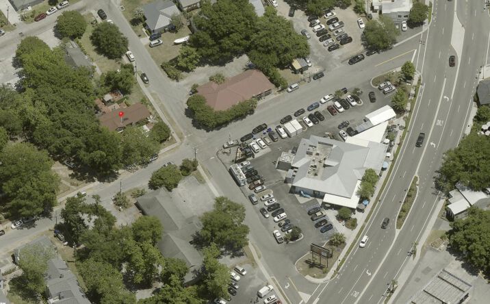 Pictures of Hospitality, Mixed Use, Office, Special Purpose property located at 506 Live Oak Dr, Mount Pleasant, SC 29464 for sales - image #1
