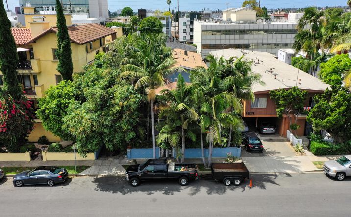 Pictures of Multifamily property located at 1835 Beloit Ave, Los Angeles, CA 90025 for sales - image #1