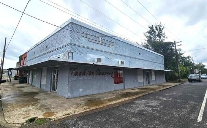 Pictures of Special Purpose property located at 121 First Street, Jonesville, LA 71343 for sales - image #1