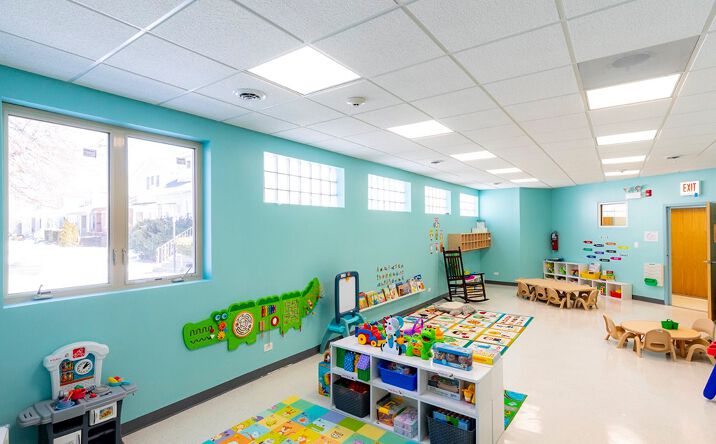 Pictures of Retail, Business for Sale property located at 5645 N Milwaukee Ave, Chicago, IL 60646 for sales - image #1