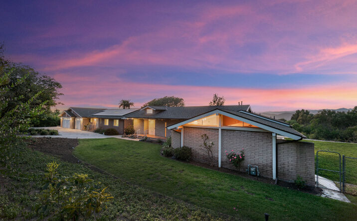 Pictures of Mixed Use, Multifamily, Senior Living, Special Purpose property located at 569 Valley Vista Dr, Camarillo, CA 93010 for sales - image #1
