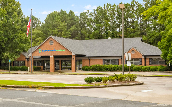 Pictures of Retail property located at 2040 MacLand Crossing Cir SW, Marietta, GA 30008 for sales - image #1
