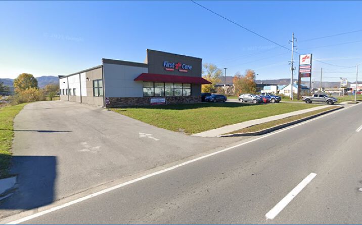 Pictures of Retail property located at 239 N 12th St, Middlesboro, KY 40965 for sales - image #1