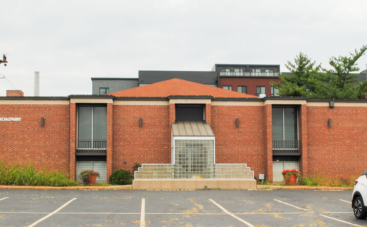 Pictures of Industrial, Office, Special Purpose property located at 1525 S Broadway, St. Louis, MO 63104 for sales - image #1