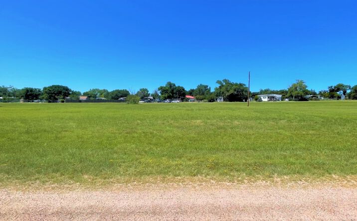 Pictures of Land property located at Lots 32-33 Mollybee Dr, Howardwick, TX 79226 for sales - image #1