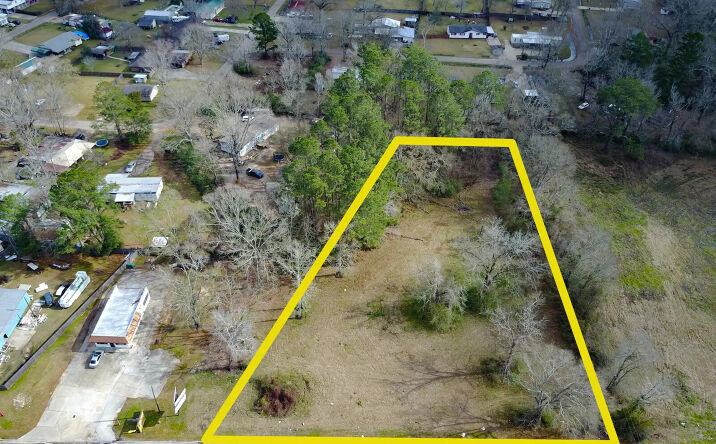 Pictures of Land property located at 31300 LA-16, Denham Springs, LA 70726 for sales - image #1
