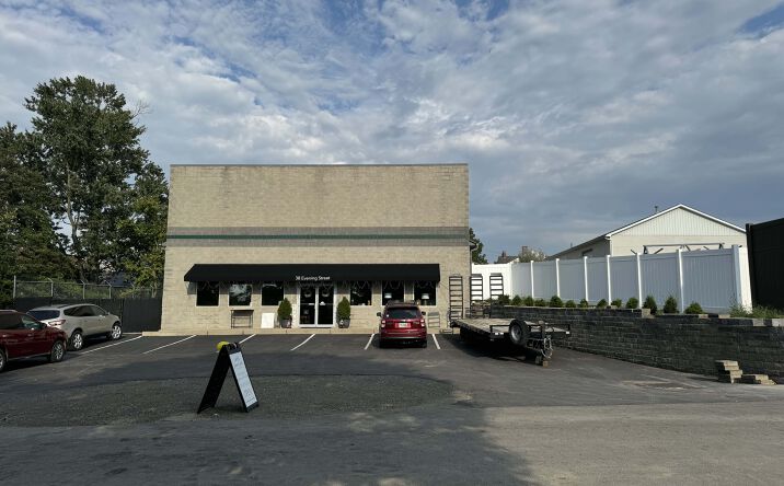 Pictures of Industrial, Mixed Use, Retail property located at 38 Evening St, Sunbury, OH 43074 for sales - image #1