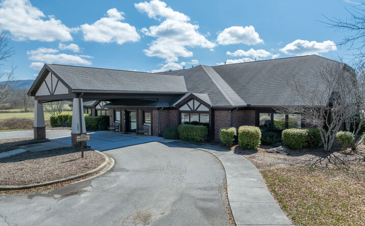 Pictures of Office property located at 377 Gallimore Rd, Brevard, NC 28712 for sales - image #1