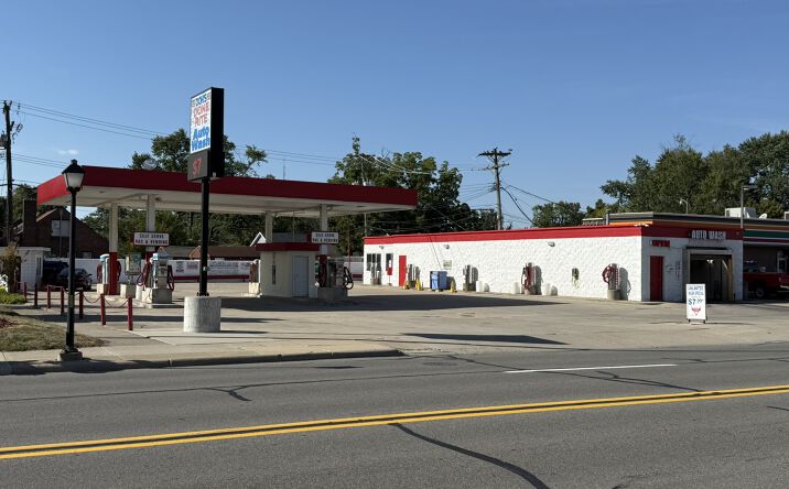 Pictures of Retail property located at 3515 Twelve Mile Rd, Berkley, MI 48072 for sales - image #1