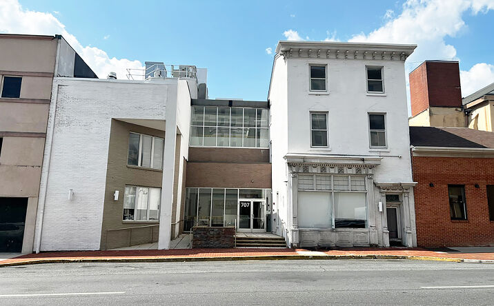 Pictures of Multifamily property located at 704 N Market St, Wilmington, DE 19801 for sales - image #1