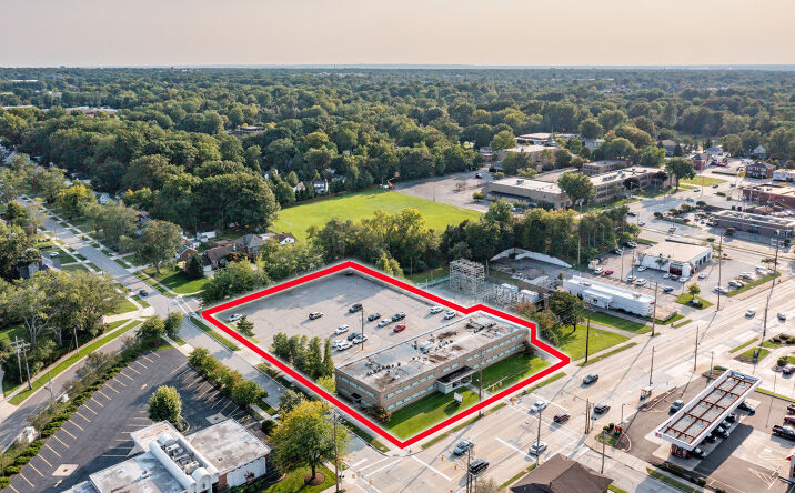 Pictures of Land, Office property located at 4568 Mayfield Rd, South Euclid, OH 44121 for sales - image #1