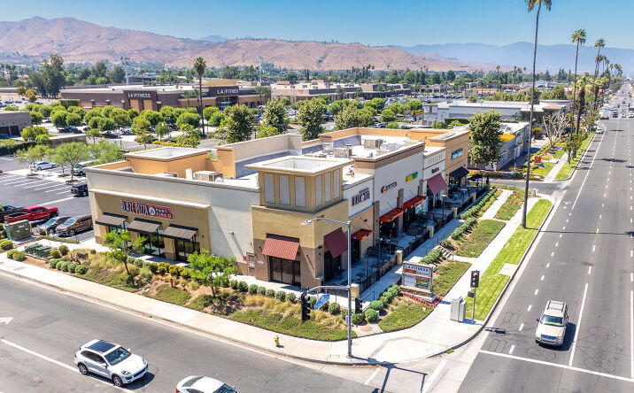 Pictures of Retail property located at 10920 Magnolia Ave, Riverside, CA 92505 for sales - image #1