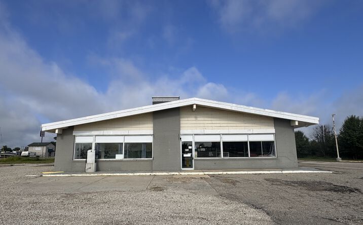 Pictures of Land property located at 603 S Prairie View Rd, Mahomet, IL 61853 for sales - image #1
