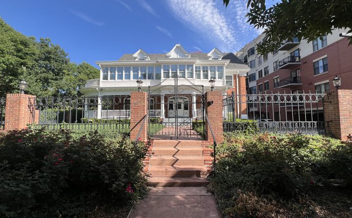 Pictures of Office property located at 51 W 4th Ave, Denver, CO 80223 for sales - image #1