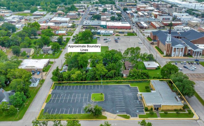 Pictures of Retail, Office property located at 418 N 2nd St, Lufkin, TX 75901 for comps - image #1